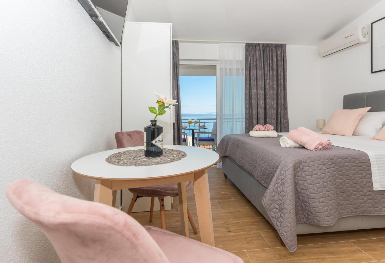 Milka Apartments Макарска Экстерьер фото