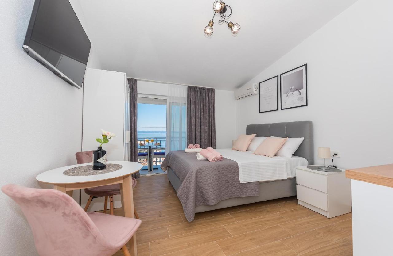 Milka Apartments Макарска Экстерьер фото