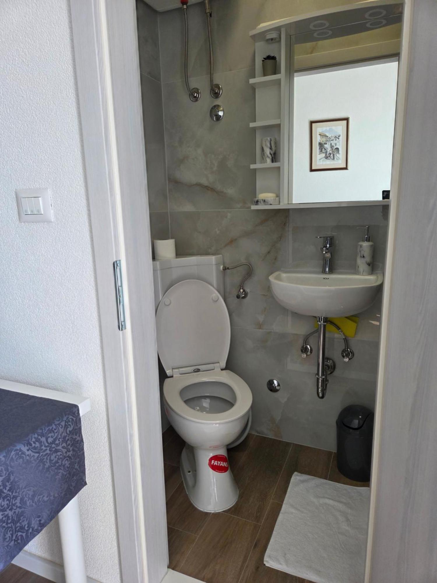 Milka Apartments Макарска Экстерьер фото