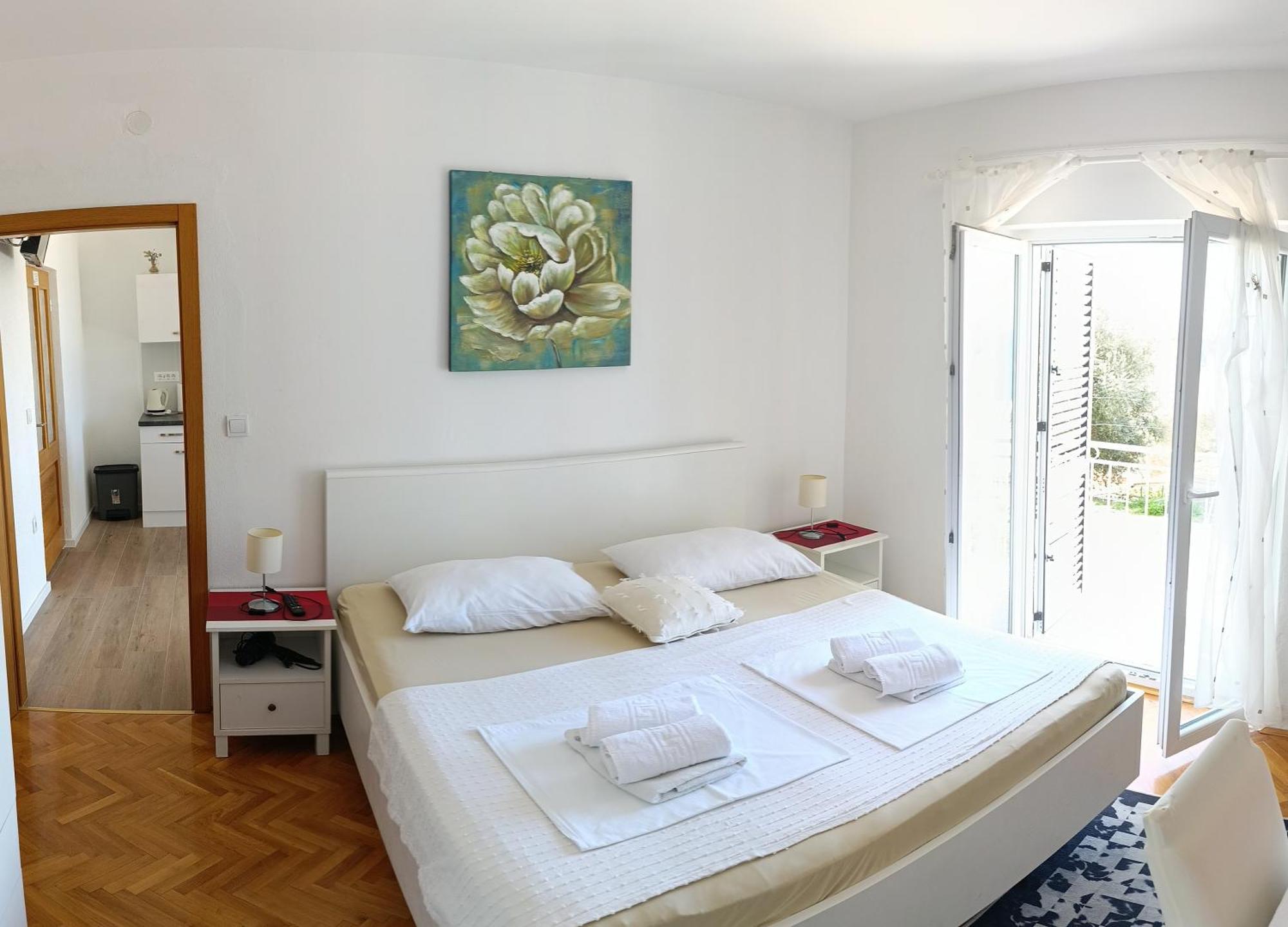 Milka Apartments Макарска Экстерьер фото